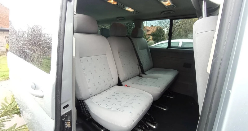 Volkswagen Caravelle cena 38900 przebieg: 410000, rok produkcji 2005 z Opole małe 67